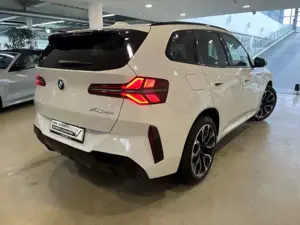 BMW X3 40d xDrive M Sport Pro 20'' IconGl Pano AHK StHz D Bild 3