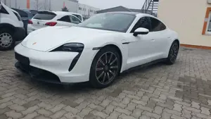 Porsche Taycan 4 S,420 KW ,94% Batterie Zertifikat