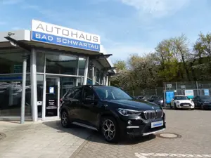 BMW X1 sDrive18i xLine Aut., Panoramadach, Navi, LED