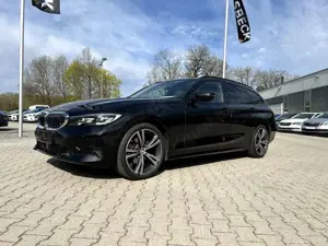 BMW 320 d Touring Sport Line *LED Navi Sitzh. ACC DAB