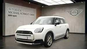 MINI Cooper SE Countryman Countryman SE ALL4  // sofort verfügbar in Starnbe