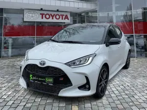 Toyota Yaris 1.5 GR Sport junger GW*wenig KM*Top