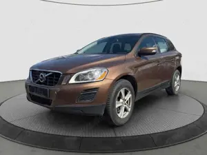 Volvo XC60 2.4 AWD Kinetic TÜV2028*Zahnriemen2023