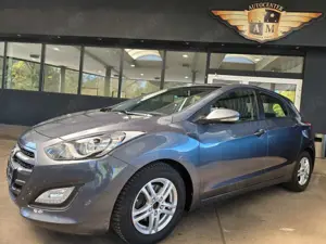 Hyundai i30 1.6 CRDi blue Trend Navi/Kamera/2.Hand
