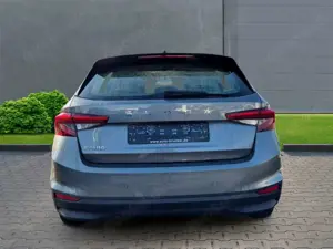 Skoda Fabia Selection  1.0 MPI+Klimaanlage+Sitzheizung+Alufelg Bild 3