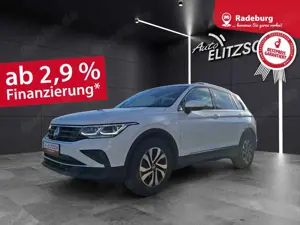 Volkswagen Tiguan TDI Active DSG Standhzg Matrix Navi ACC Park-As...