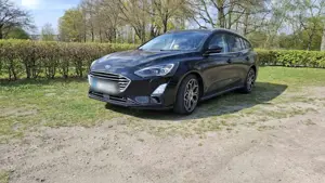 Ford Focus Turnier 1.0 EcoBoost Start-Stopp-System TITANIUM