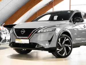 Nissan Qashqai 1.3 DIG-T MHEV Xtronic Tekna+ HUD Panorama Navi Le Bild 3
