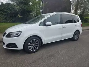 SEAT Alhambra 2.0 TDI DSG I-Tech Navi AHK Xenon Kamera