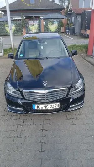 Mercedes-Benz C 200 (BlueEFFICIENCY) Elegance