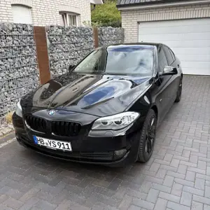 BMW 520 520i - Insp. neu/Leder/Xenon/Navi/Allwetter