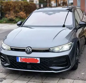 Volkswagen Passat Variant Passat Variant 2.0 TDI SCR DSG R-Line