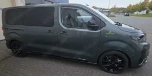 Peugeot Traveller 2,2 EAT8 BlueHDI Allure L2 25% Nachlass Bild 4