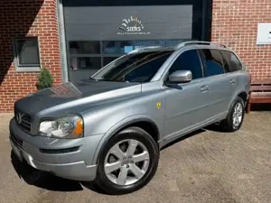 Volvo XC90 2.4 D5 AWD AUT,LEDER,DACH,AHK,APPLE-CARPLAY