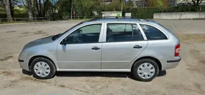 Skoda Fabia Fabia 1.4 16V Combi Classic ( navi , klima ) Unfallfrei ( ohne TUV ) voll Fahrbereit ( K Bild 5