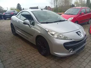Peugeot 207 CC Filou 120 , *TÜV neu* Bild 2
