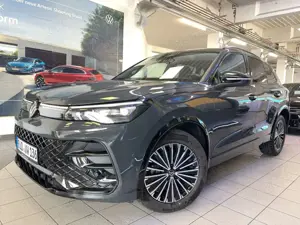 Volkswagen Tiguan R-Line 1.5 eTSI LED+KAMERA+HUD+MASSAGESITZ