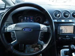Ford S-Max S-MAX TITANIUM 2.0 TDCI Aut.+Xe+RFK+Pano+AHK+PrS Bild 3