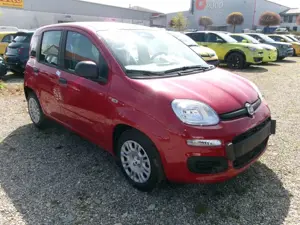 Fiat Panda Pandina ICON Rot/schwarz