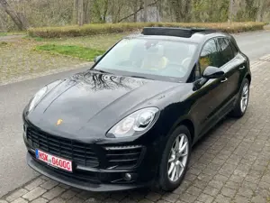 Porsche Macan 2.0 Panorama Xenon 2.Hand 20°Alu