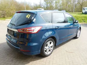 Ford S-Max +AUTOMATIK+KAMERA+AHK+SHZ+NAVI+IM AUFTRAG Bild 4