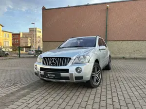 Mercedes-Benz ML 500 ML 500 (164.175)
