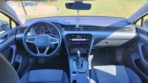 Volkswagen Passat Variant Passat Variant Diesel 2.0 TDI SCR DSG Business Bild 4