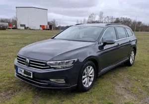 Volkswagen Passat Variant Passat Variant Diesel 2.0 TDI SCR DSG Business Bild 2