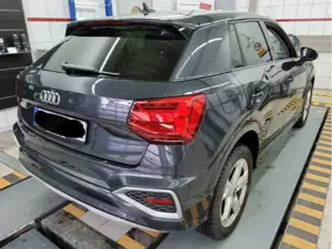 Audi Q2 advanced 35 TFSI AHK MATRIX NAV KAM PDC SHZ Bild 3