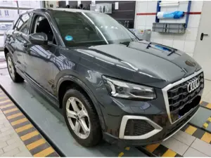 Audi Q2 advanced 35 TFSI AHK MATRIX NAV KAM PDC SHZ Bild 5