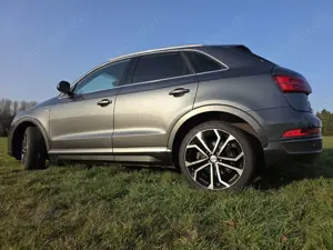 Audi Q3 2.0 TDI quattro S tronic sport Bild 2