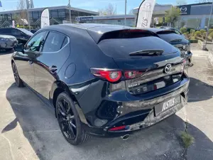 Mazda 3 SKYACTIV-G 2.0 150PS M Hybrid AT HOMURA