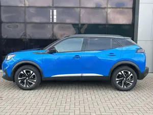 Peugeot 2008 GT|2Hd.|Pano|Keyless|Rückfahrkam|Navi Bild 3