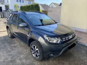 Dacia Duster Journey mit Anhängerkupplung