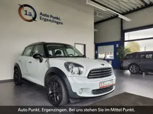 MINI Cooper Countryman 1,6i Cooper Countryman m. SD/Xenon