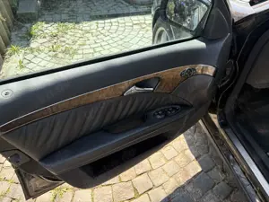Mercedes-Benz E 320 T 4Matic Avantgarde Bild 4