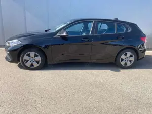 BMW 118 iA*Navi*PDC*DAB*Carplay*Sitzh*LED