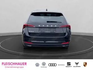 Skoda Scala Selection TSI DSG AHK schwenk ACC HOD VC Navi Lade Bild 5