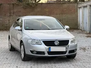 Volkswagen Passat 1.6 FSI Automatik Highline