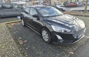 Ford Focus 1.0 EcoBoost Start-Stopp-System Aut. Trend Bild 3