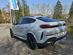 BMW X6 x40i M Sport PRO HUD ACC SurView Pano AHK 22" Bild 5
