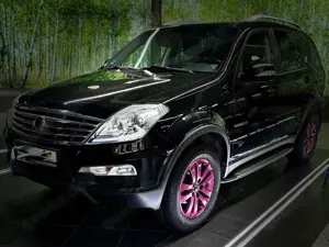 SsangYong Rexton 2.0 | Leder | AHK | 4x4 | 7 Sitzer