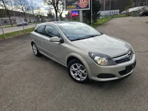 Opel Astra GTC 1.9 Panorama (Tüv Neu)