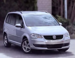 Volkswagen Touran Comfortline 7 Sitze AHK SHZ