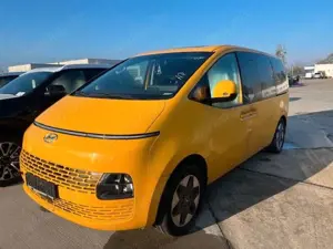 Hyundai STARIA Prime 4WD Leder