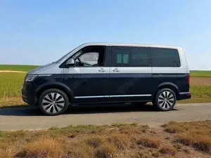 Volkswagen T6.1 Multivan Multivan T6.1 Kurz DSG Highline - viele Extras