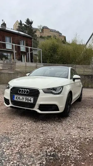 Audi A1 attraction 1.2 TFSI | Scheckheft | SHZ | Pano