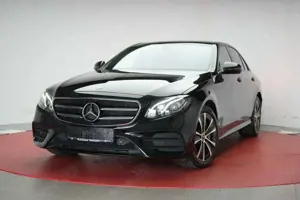 Mercedes-Benz E 300 e 9G-Tronic AMG Navi/Temp/LED/Alcantara Bild 2
