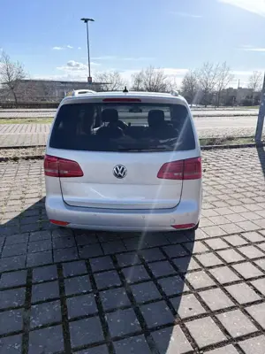 Volkswagen Touran Highline Bild 4