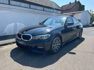BMW 320 d Lim Aut M SPORTPAKET Navi LED 1.Hd Spurass